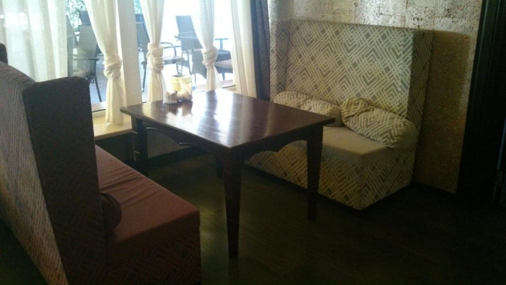 أوديسا Viktoria Hotel المظهر الخارجي الصورة